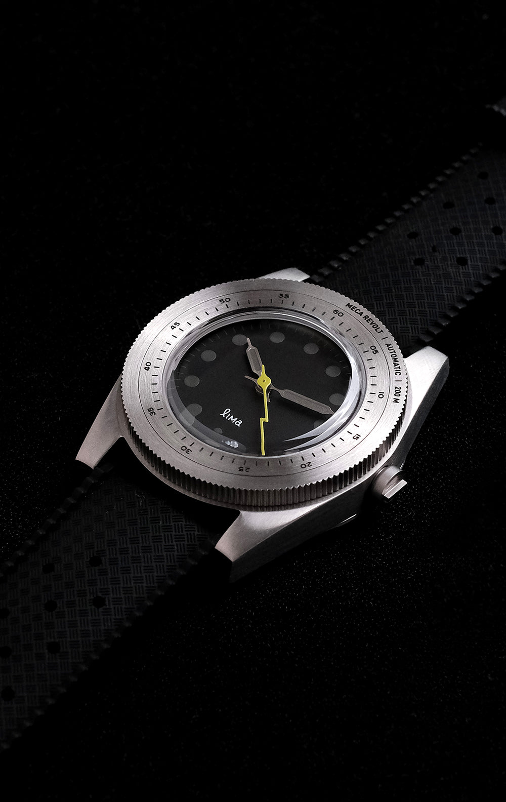 MECA REVOLT GHOST EDITION – Lima Watch