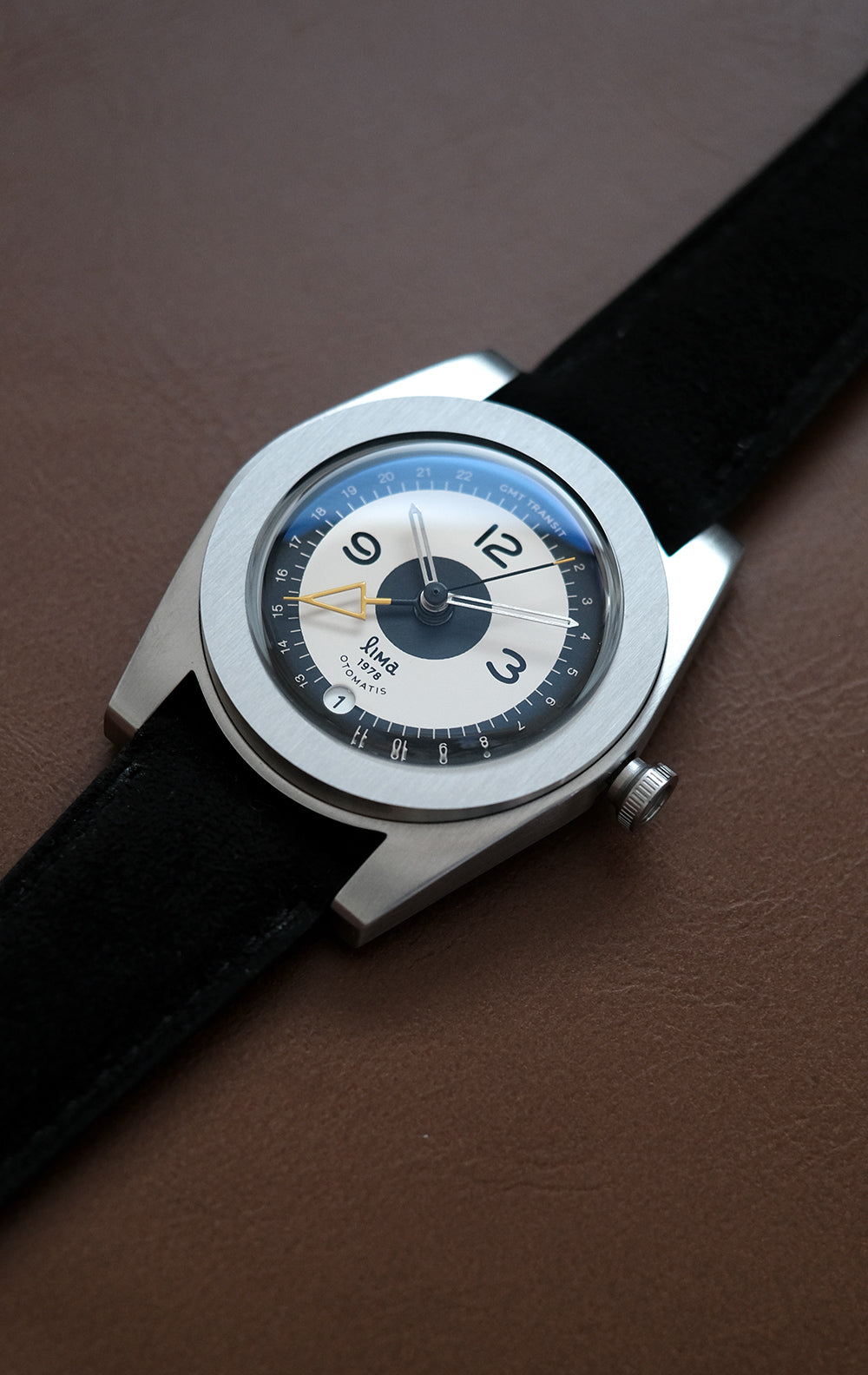 GMT TRANSIT REVERSED TUXEDO