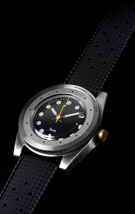MECA REVOLT BLACK – Lima Watch