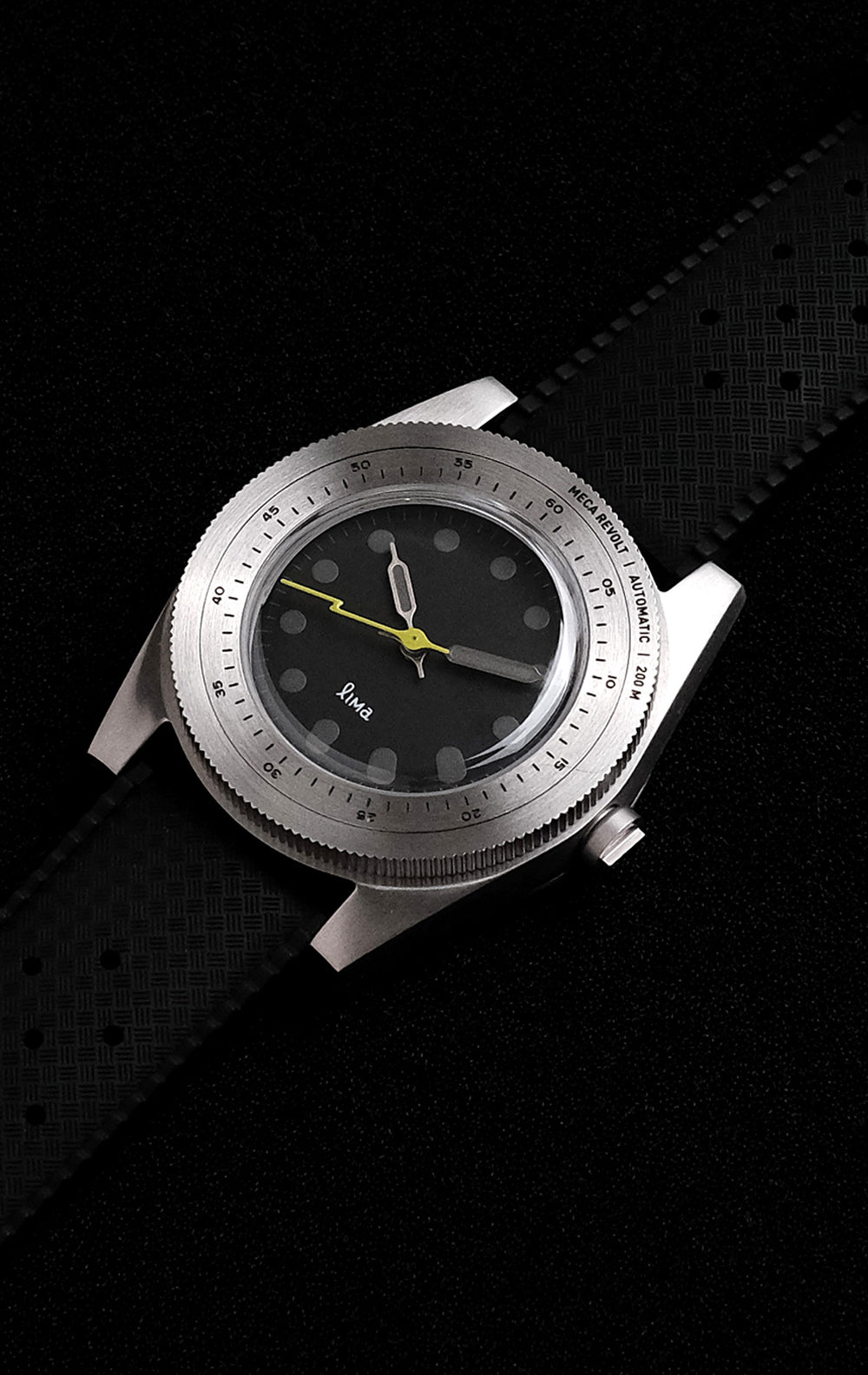 MECA REVOLT GHOST EDITION – Lima Watch